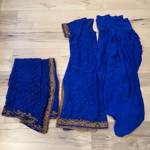 Women’s Indian 3 Piece Blue Silk Sequin Top & Pants w Matching Wrap-Large